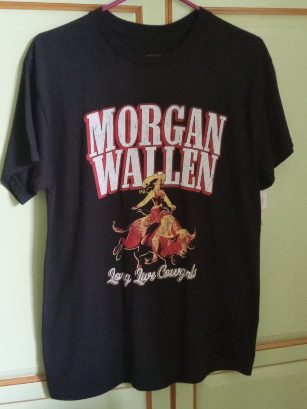 Morgan Wallen teeshirt size M New!